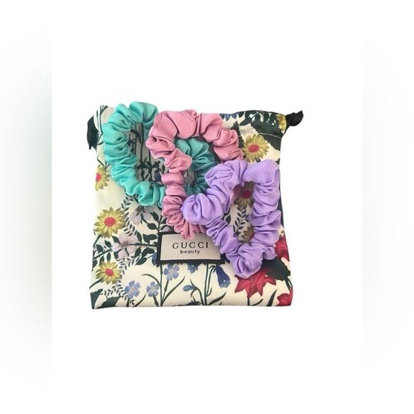 GUCCI Scrunchies in Drawstring Bag - Picture 1 of 7